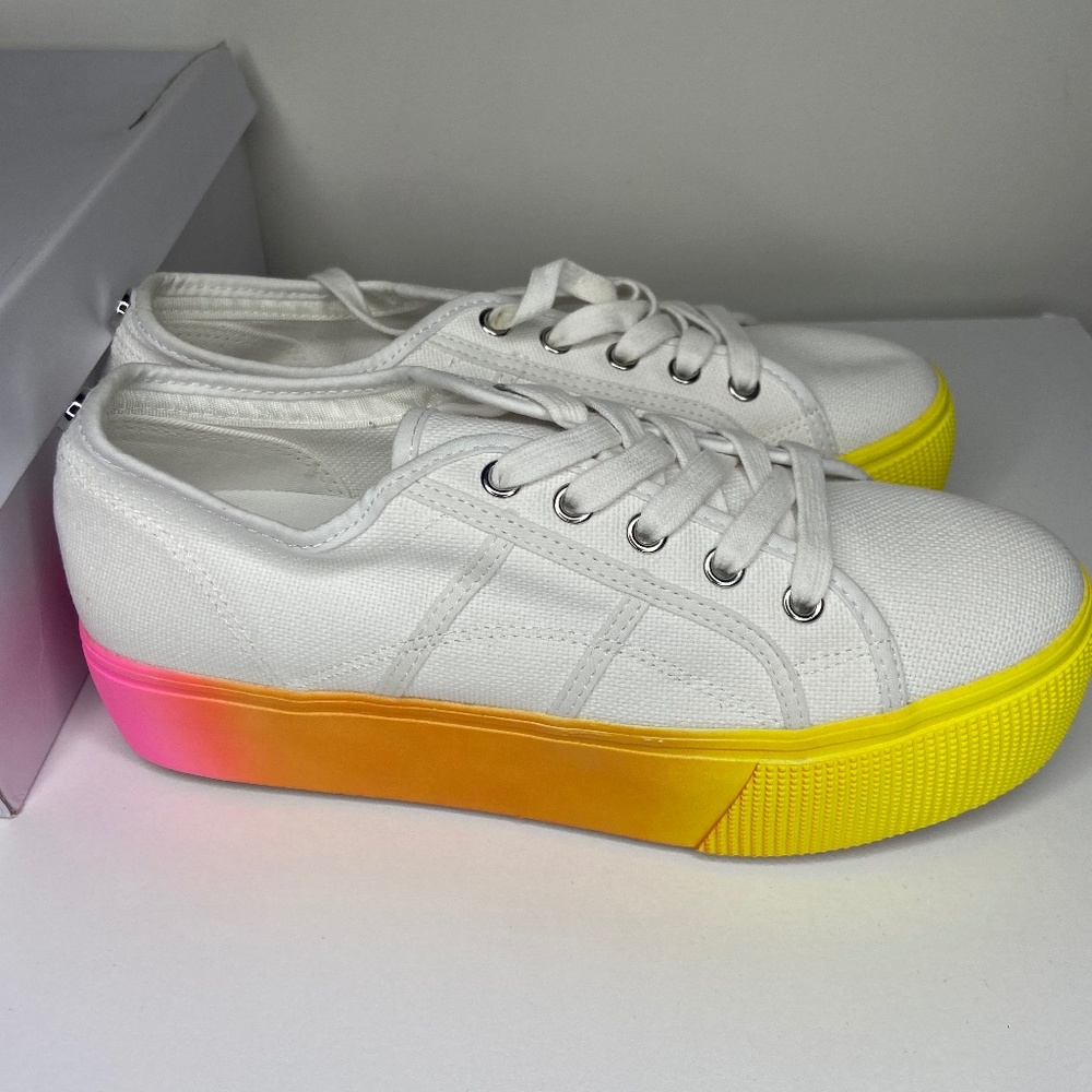 Brand new Steve Madden remi rainbow platform sneakers size 8